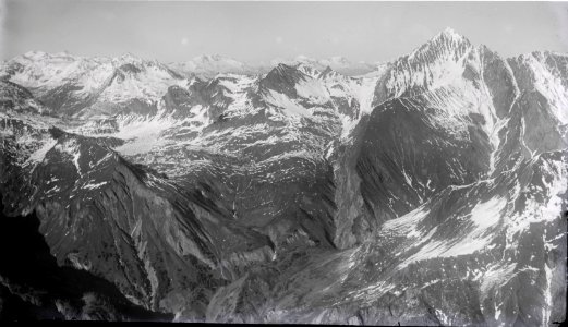 ETH-BIB-Valle di Garzora, Plaun la Greina, Diesrutpass, Piz Güda, Piz Terri v. S. aus 3000 m-Inlandflüge-LBS MH01-003555