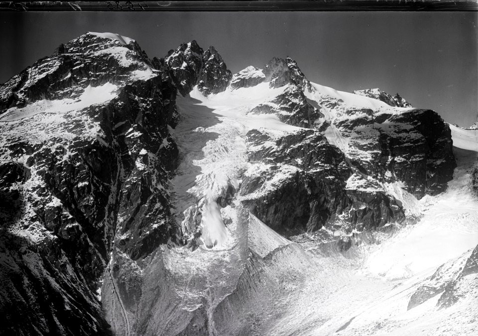 ETH-BIB-Verstanclahorn, Schwarzkopf v. S. aus 3000 m-Inlandflüge-LBS MH01-004985