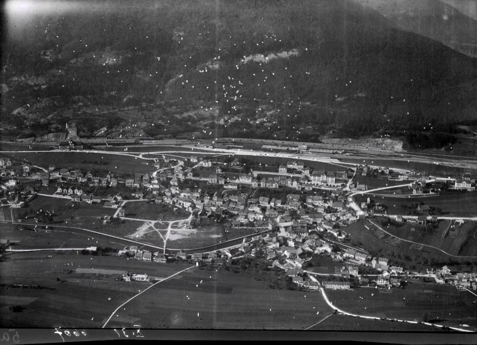ETH-BIB-Vallorbe-Inlandflüge-LBS MH01-006667