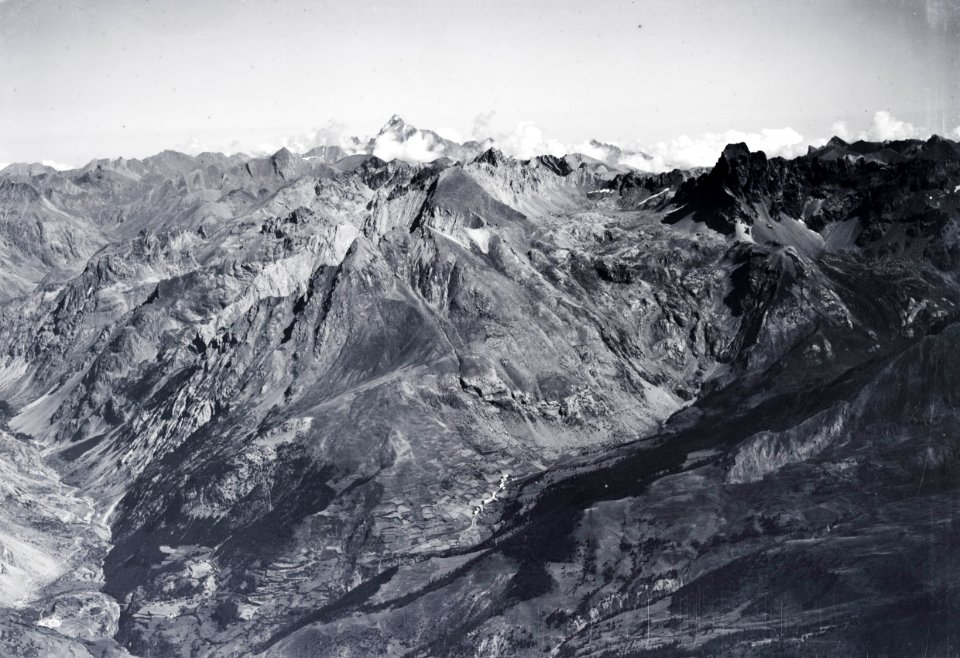 ETH-BIB-Vallée Ubaye - Monte Viso - Dents de Maniglia von S.W. aus 3300 m Höhe-Weitere-LBS MH02-06-0006