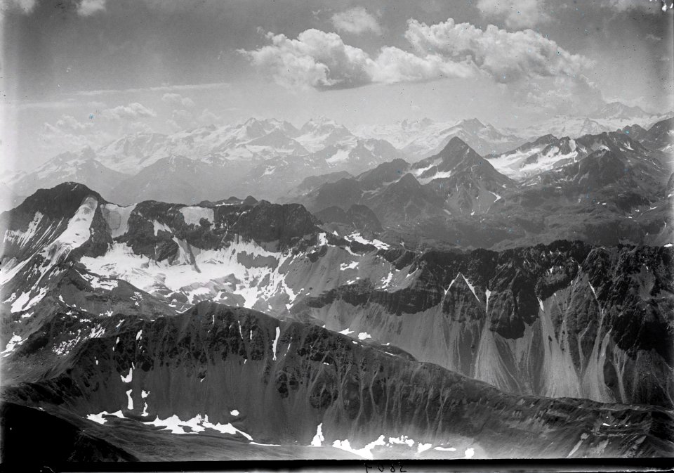 ETH-BIB-Val Tisch, Berninagruppe v. N. aus 3400 m-Inlandflüge-LBS MH01-003809