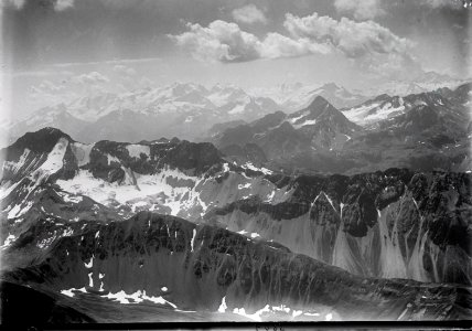 ETH-BIB-Val Tisch, Berninagruppe v. N. aus 3400 m-Inlandflüge-LBS MH01-003809