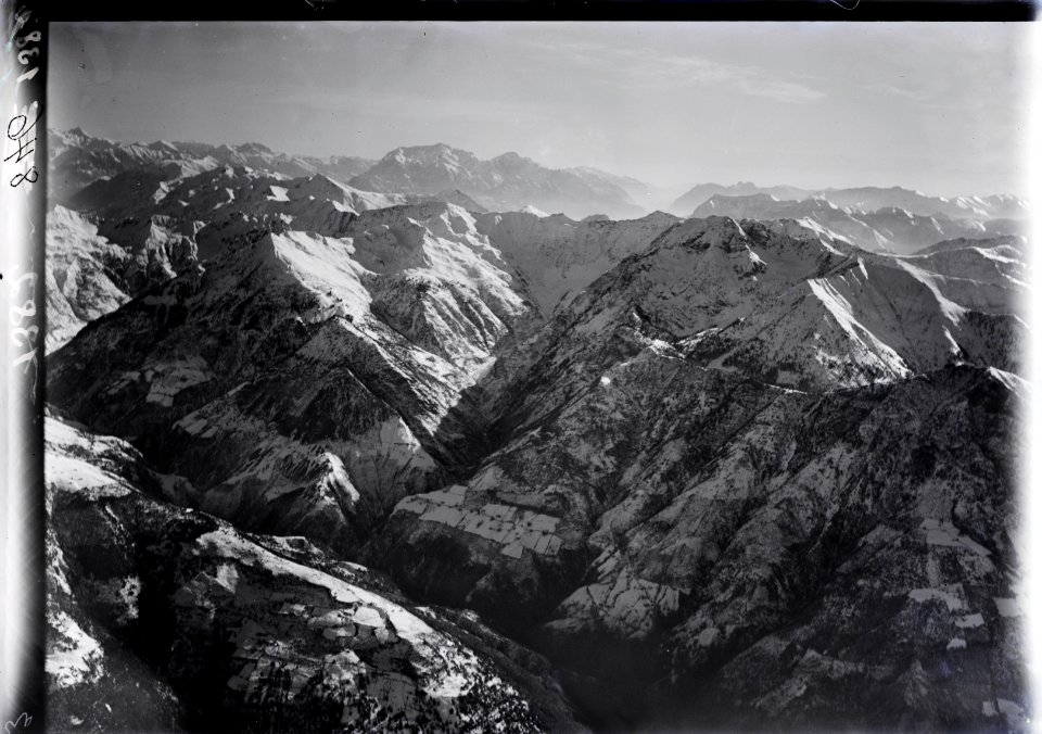ETH-BIB-Valle Morobbia, Valle Maggina, Pizzo Camoghè, Cresta del Confine-Inlandflüge-LBS MH01-001382