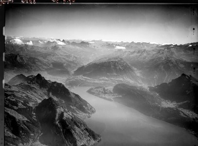 ETH-BIB-Vitznauerstock, Hockflue, Brunnen, Muotatal, Rigifirst, Vierwaldstättersee, Glarneralpen-Inlandflüge-LBS MH01-008006