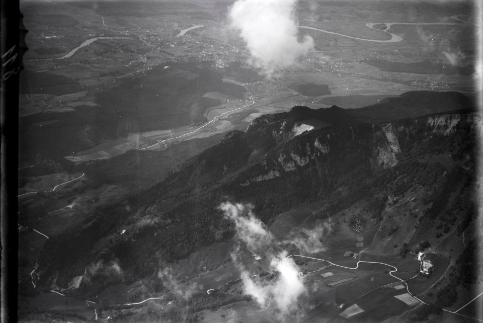 ETH-BIB-Vorberg, Weissenstein, Solothurn, Rötifluh, Aarelauf v. N. O. aus 1800 m-Inlandflüge-LBS MH01-000811