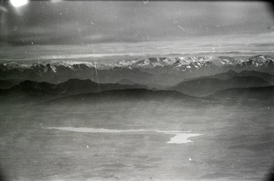 ETH-BIB-Waginger und Tachinger See, dahinter die Alpen-Weitere-LBS MH02-31-0034