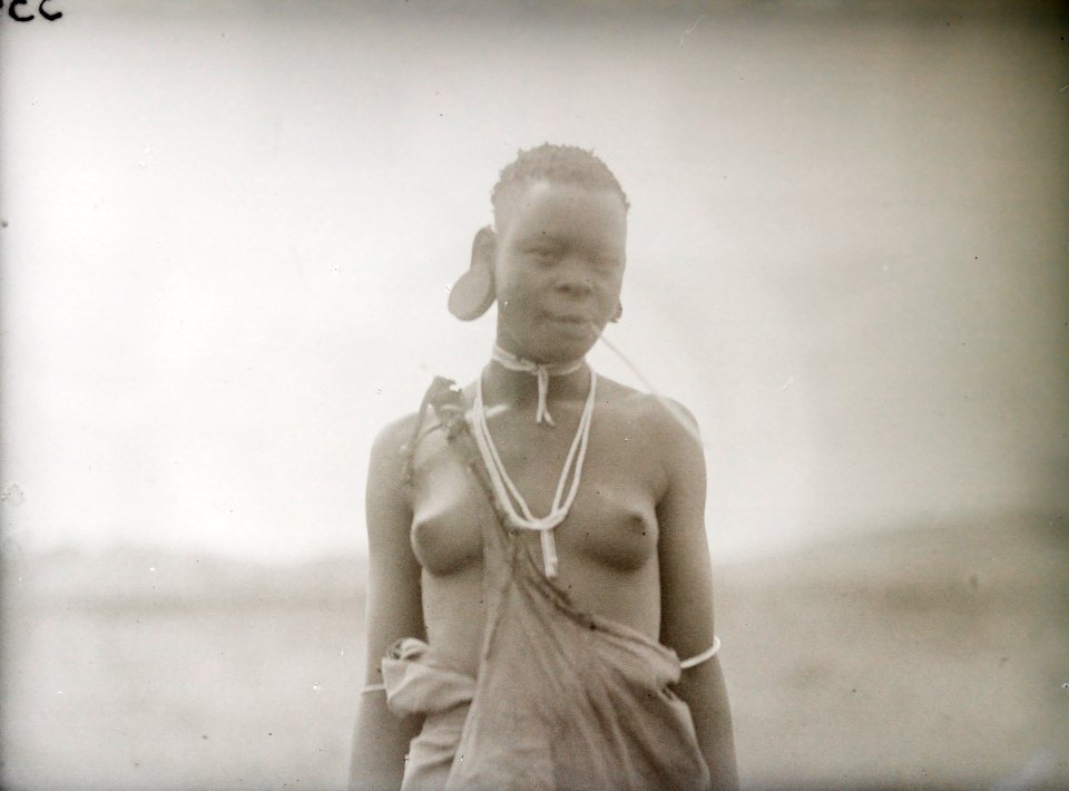 ETH-BIB-Waikoma-Mädchen-Kilimanjaroflug 1929-30-LBS MH02-07-0339