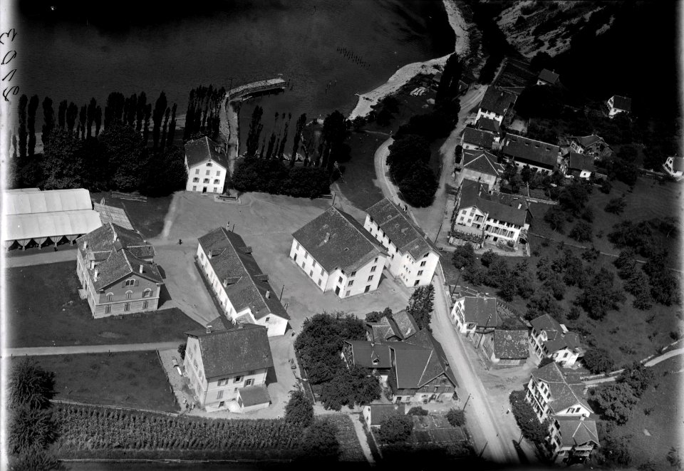 ETH-BIB-Walenstadt-Kaserne am See aus 50 m-Inlandflüge-LBS MH01-002103