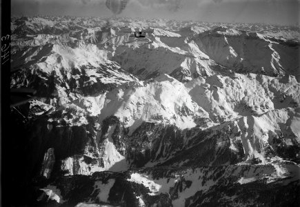 ETH-BIB-Wasserflugzeug über Niederenalp, Chrauchtal, Piz Sardona aus 4000 m-Inlandflüge-LBS MH01-001463