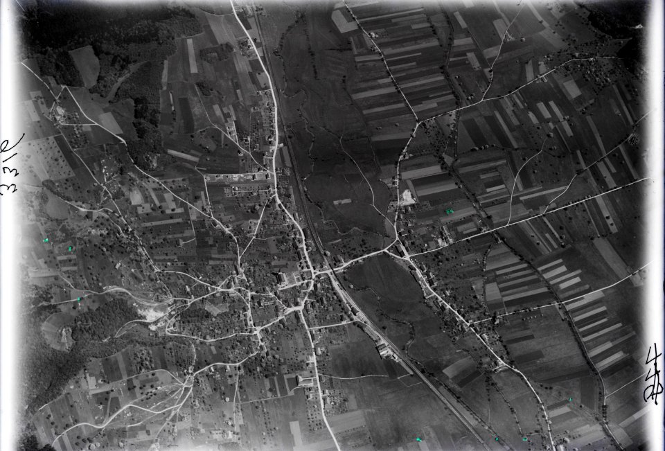 ETH-BIB-Wangen bei Olten, Kleinwangen, Grosswangen v. W. aus 3000 m-Inlandflüge-LBS MH01-003316