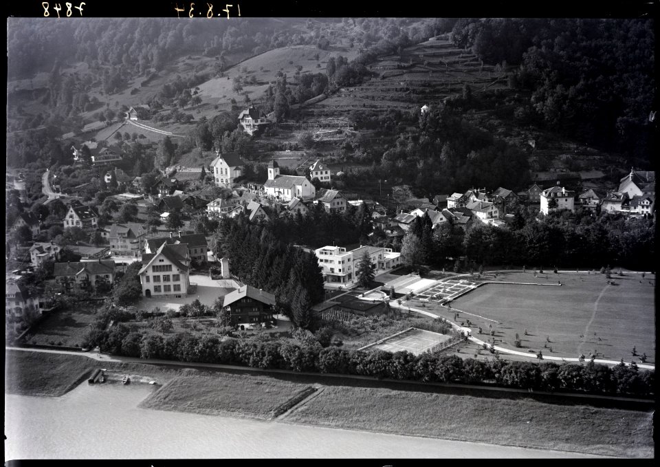 ETH-BIB-Weesen aus 100 m-Inlandflüge-LBS MH01-007848