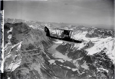 ETH-BIB-Wasserflugzeug über Klöntal v. O. aus 3500 m-Inlandflüge-LBS MH01-001482