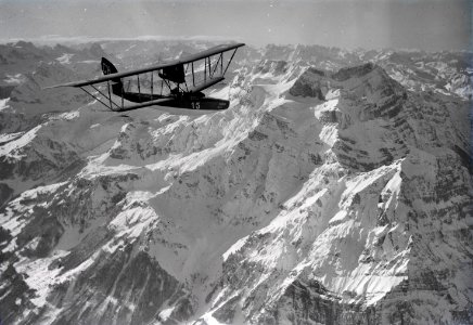 ETH-BIB-Wasserflugzeug über Linthal, Glärnisch v. O. aus 4000 m-Inlandflüge-LBS MH01-001469