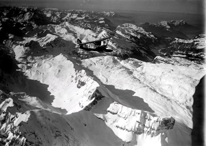 ETH-BIB-Wasserflugzeug über Ortstock, Chirchberg, Karrenalp, Muotatal v. S. O. aus 4000 m-Inlandflüge-LBS MH01-001460