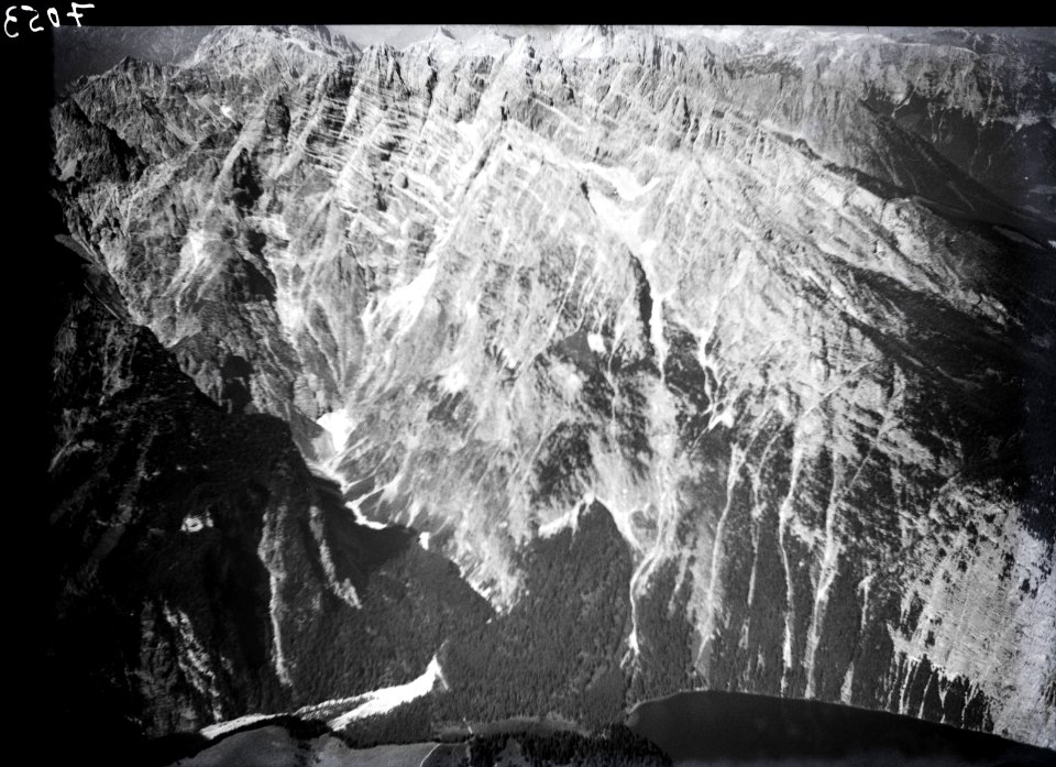 ETH-BIB-Watzmann-Ostwand-Inlandflüge-LBS MH01-007053