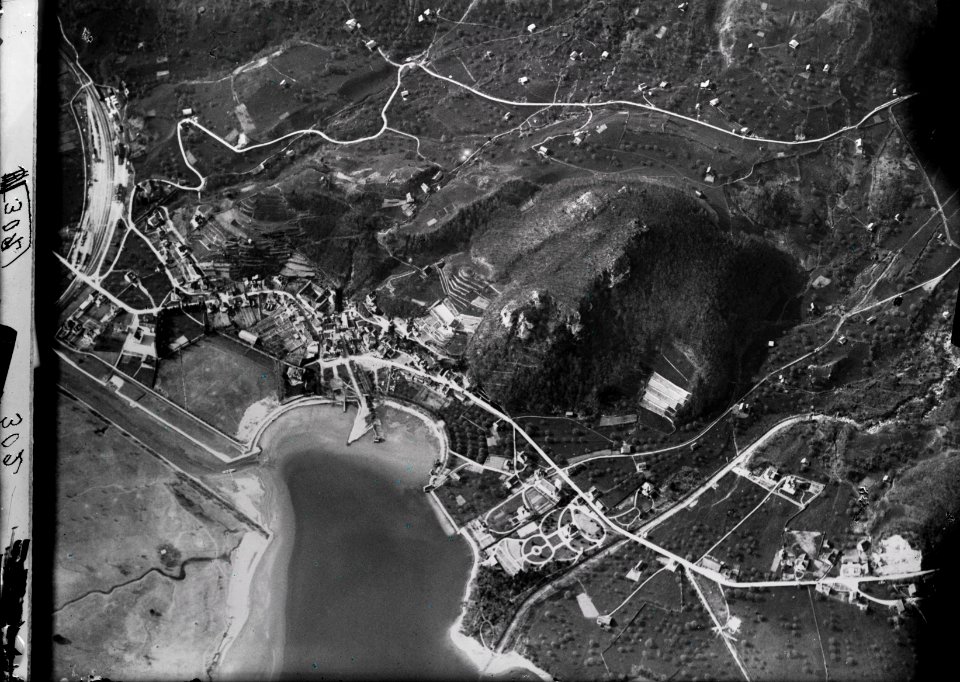ETH-BIB-Weesen, Wallensee aus 2000 m-Inlandflüge-LBS MH01-000302