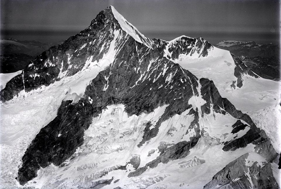 ETH-BIB-Weisshorn v. S. O. aus 4200 m-Inlandflüge-LBS MH01-005174