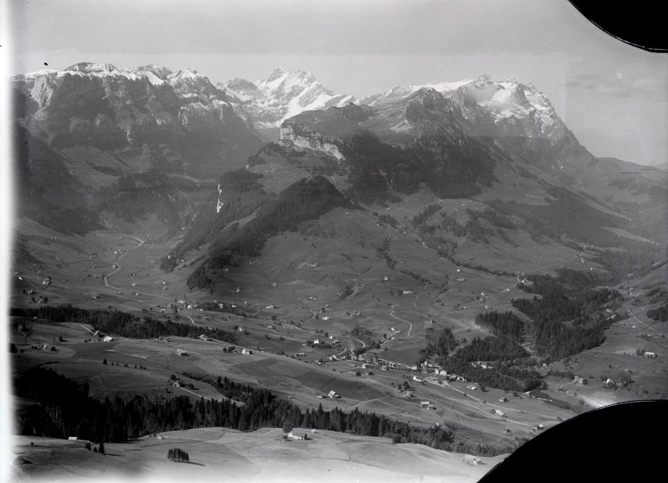 ETH-BIB-Weissbad, Wasserauen, Säntis v. S. O. aus 1000 m-Inlandflüge-LBS MH01-002801