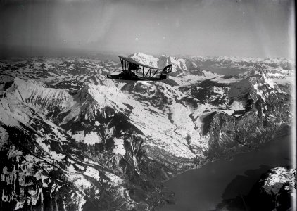 ETH-BIB-Wasserflugzeug über Walensee m. Speer, Churfirsten u. Säntis v. S. W. aus 4000 m-Inlandflüge-LBS MH01-001444