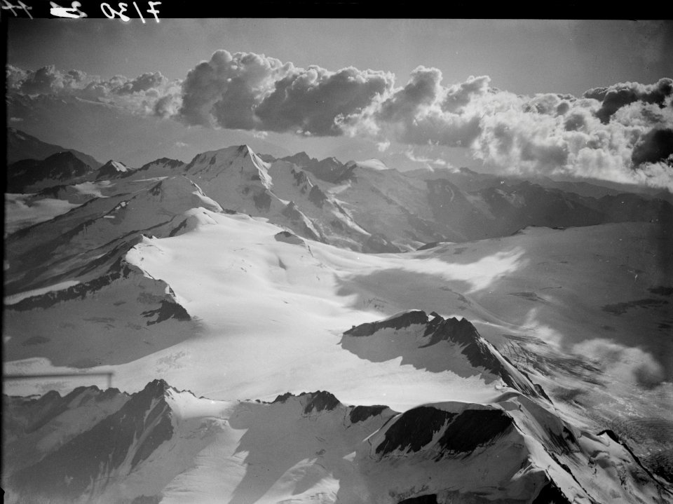 ETH-BIB-Weisskugel und Hintereisferner in den Ötzaler Alpen-Inlandflüge-LBS MH01-007130