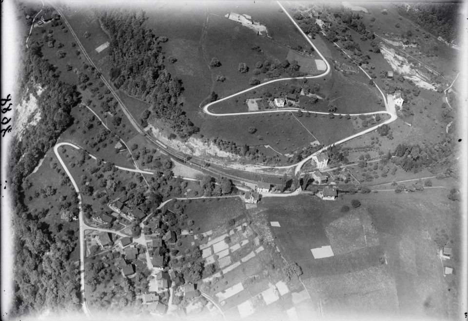 ETH-BIB-Wienacht, Tobel aus 200 m-Inlandflüge-LBS MH01-002688