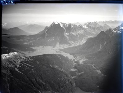 ETH-BIB-Wetterstein mit Zugspitze-Inlandflüge-LBS MH01-007459