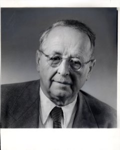 ETH-BIB-Weyl, Hermann (1885-1955)-Portrait-Portr 00890
