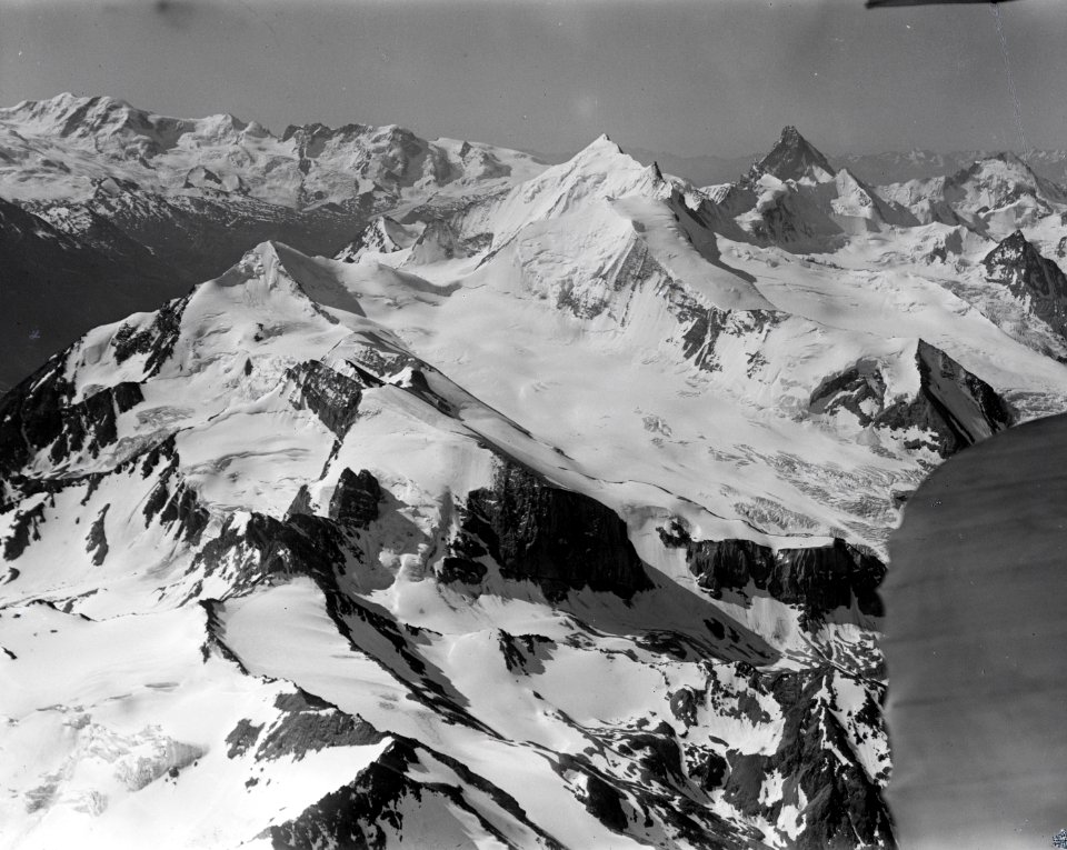 ETH-BIB-Weisshorn, Matterhorn, Lyskamm v. N. aus 5000 m-Inlandflüge-LBS MH01-001049