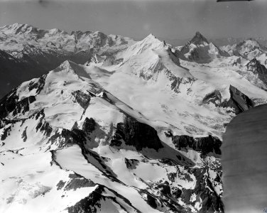 ETH-BIB-Weisshorn, Matterhorn, Lyskamm v. N. aus 5000 m-Inlandflüge-LBS MH01-001049
