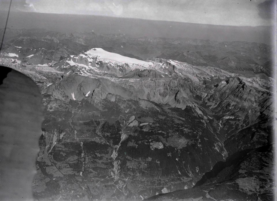 ETH-BIB-Wildhorn, Valée de la Liène v. S. O. aus 4500 m-Inlandflüge-LBS MH01-001261