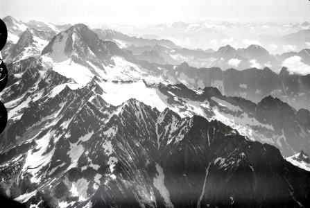 ETH-BIB-Wilerhorn, Bietschhorn, Blindenhornkette v. W. aus 4200 m-Inlandflüge-LBS MH01-006207