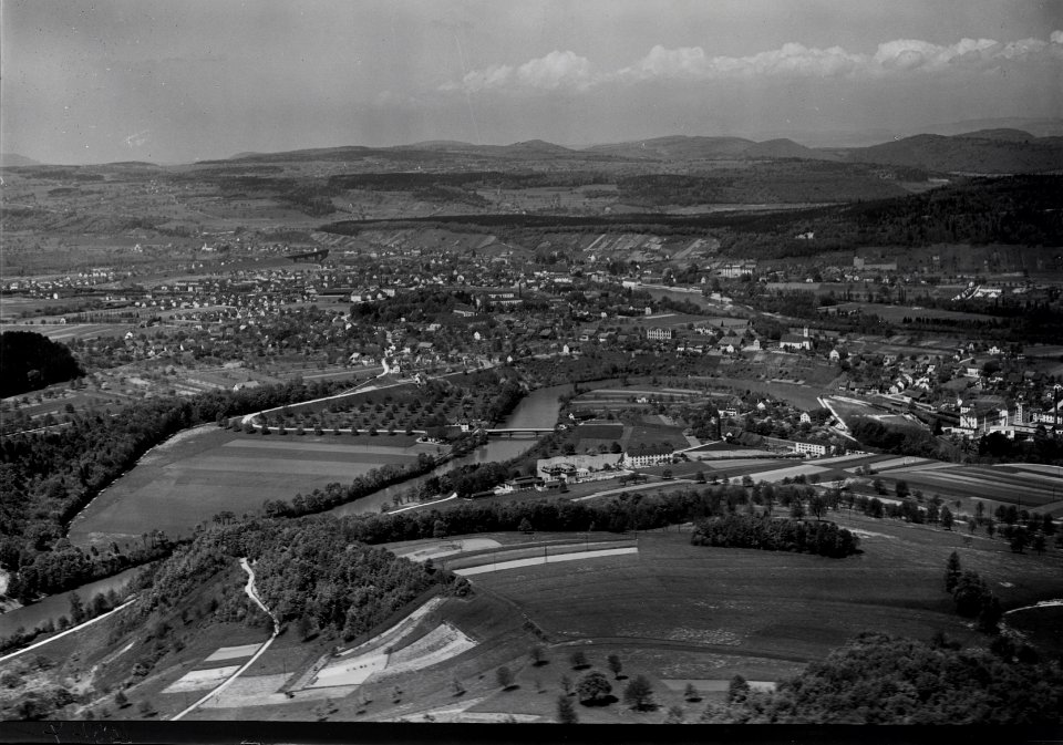 ETH-BIB-Windisch, Brugg, Jura, Oberburg v. S. O. aus 400 m-Inlandflüge-LBS MH01-004547