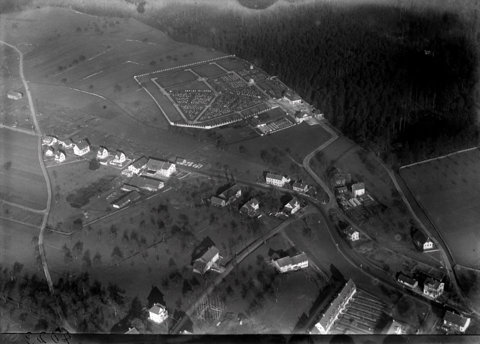 ETH-BIB-Winterthur, Friedhof Rosenberg aus 400 m-Inlandflüge-LBS MH01-004023