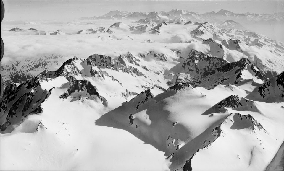 ETH-BIB-Witenwasserenstock, Leckihorn, Pizzo Rotondo, Blindenhorn, Walliseralpen-Inlandflüge-LBS MH01-005650