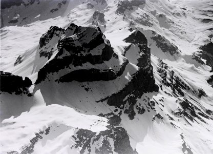 ETH-BIB-Windgällen, Schächentaler aus 2800 m-Inlandflüge-LBS MH01-000971