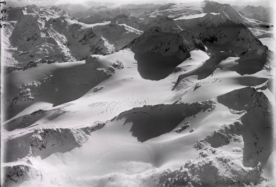 ETH-BIB-Wittenwasserstock, Witenwasserengletscher, Pizzo Rotondo v. N.-Inlandflüge-LBS MH01-002423