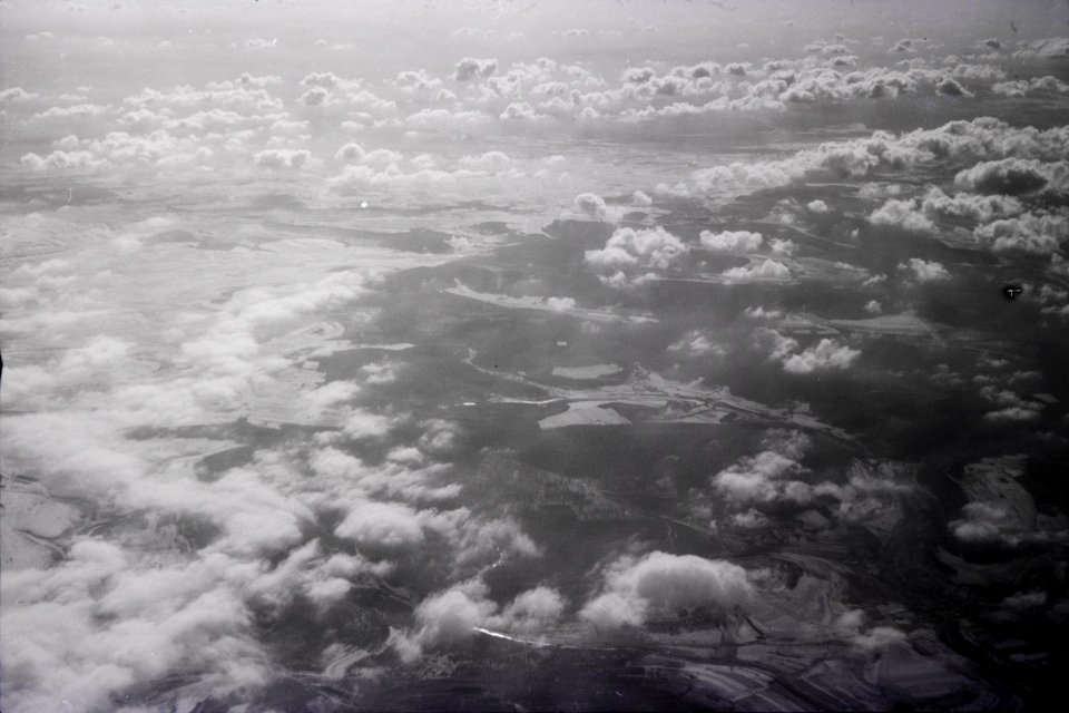 ETH-BIB-Wolken-Aufnahmen-Inlandflüge-LBS MH05-90-71
