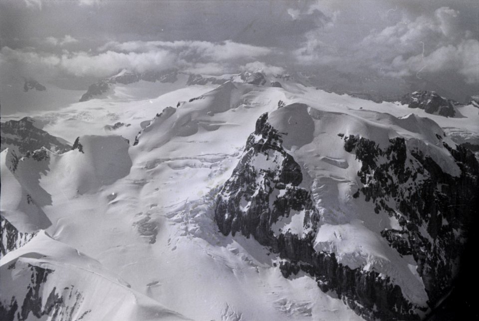ETH-BIB-Wolken-Aufnahmen-Inlandflüge-LBS MH05-90-02