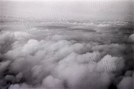 ETH-BIB-Wolken-Aufnahmen-Inlandflüge-LBS MH05-90-84