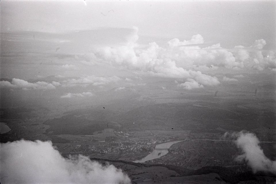 ETH-BIB-Wolken-Aufnahmen-Inlandflüge-LBS MH05-90-88