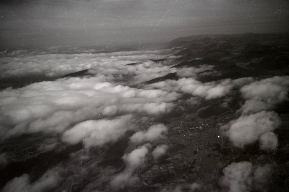 ETH-BIB-Wolken-Aufnahmen-Inlandflüge-LBS MH05-90-20