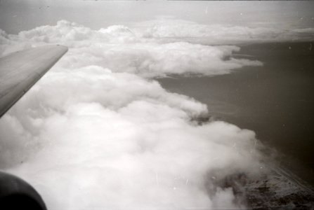 ETH-BIB-Wolken-Aufnahmen-Inlandflüge-LBS MH05-90-24