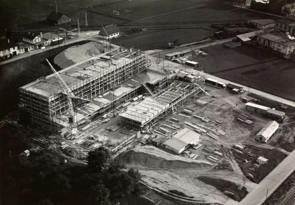 ETH-BIB-Winterthur-Grüze, Fabrikneubau unweit der St. Galler-Strasse-Inlandflüge-LBS MH03-1370