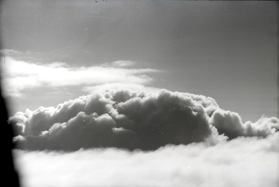 ETH-BIB-Wolken-Aufnahmen-Inlandflüge-LBS MH05-90-33
