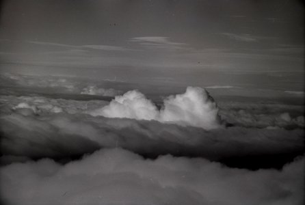 ETH-BIB-Wolken-Aufnahmen-Inlandflüge-LBS MH05-91-10