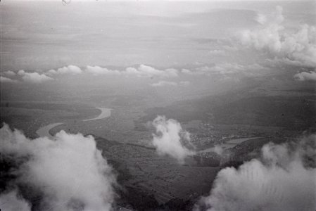 ETH-BIB-Wolken-Aufnahmen-Inlandflüge-LBS MH05-90-87