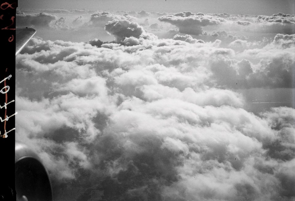 ETH-BIB-Wolken-Inlandflüge-LBS MH01-008216