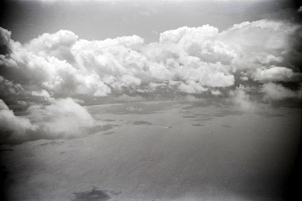 ETH-BIB-Wolken-Aufnahmen-Inlandflüge-LBS MH05-91-42