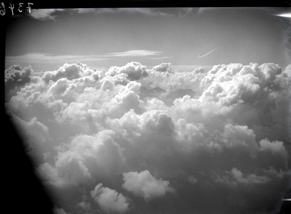 ETH-BIB-Wolkenmeer-Inlandflüge-LBS MH01-007346