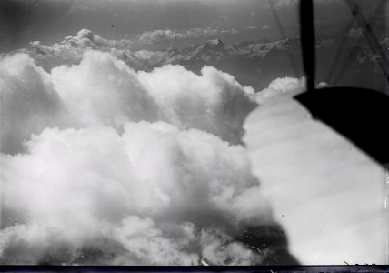 ETH-BIB-Wolken, Tödi, Clariden aus 4200 m-Inlandflüge-LBS MH01-003826